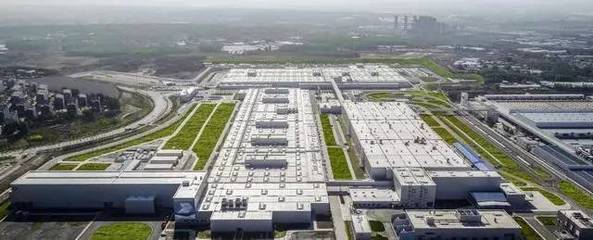 本土化“加速跑” 寶馬以計算機系統技術服務為引擎，駛入未來競爭新賽道